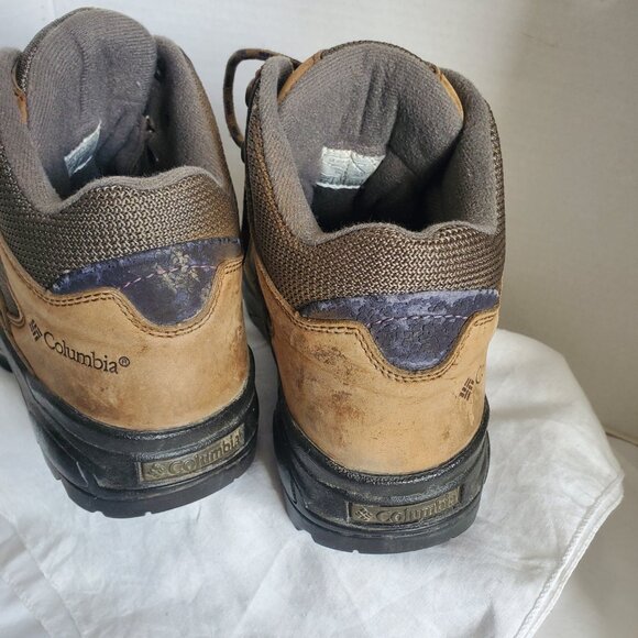 Columbia hikers-woman's' size 8.5 - Picture 2 of 7